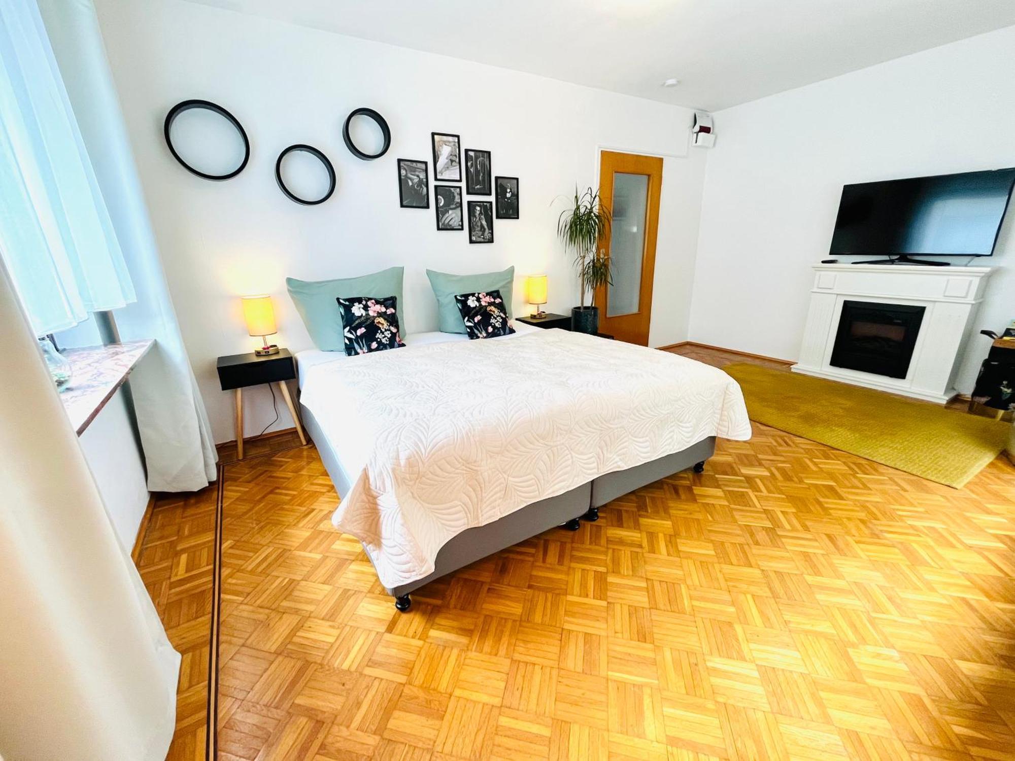 Casa Inn Parkview - Relax & Chill - Perfect For Business Travel, Weekend Trip, Family&Friends, Dogs Lover, Romance, Layover Or Longstay Limburg an der Lahn Exterior foto